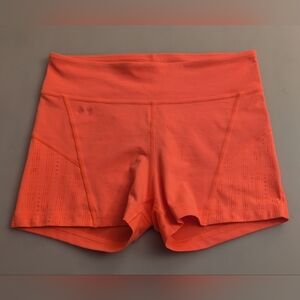 Under Armour HeatGear® Mid-Rise Athletic Compression Shorts. Sz SM/P Like New!